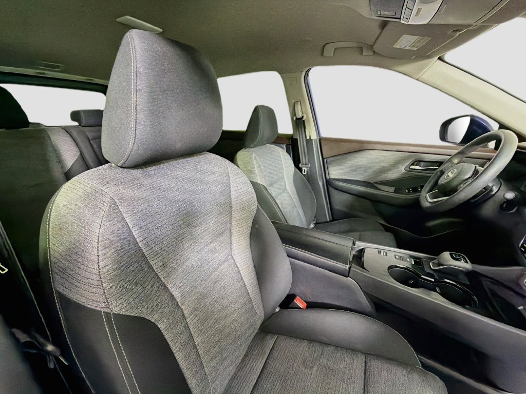 Used 2023 Nissan Rogue SV FWD image 27