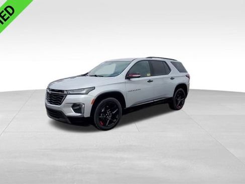 Used 2022 Chevrolet Traverse Premier w/ Redline Edition image 5