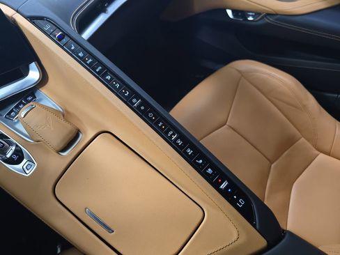Used 2022 Chevrolet Corvette Stingray image 19