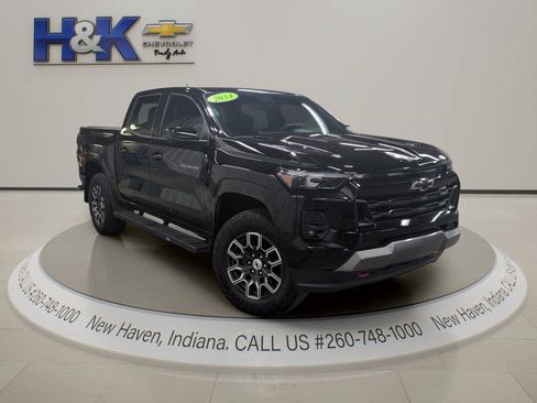Used 2024 Chevrolet Colorado Z71 w/ Z71 Convenience Package 2 AWD/4WD image 1