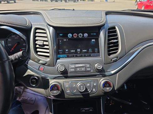 Used 2018 Chevrolet Impala Premier FWD image 20