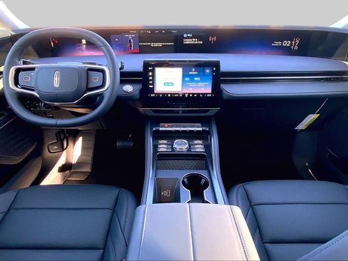 New 2026 Lincoln Nautilus Premier w/ Jet Appearance Package AWD/4WD image 5
