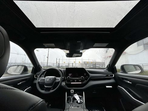 New 2026 Toyota Highlander XSE image 20
