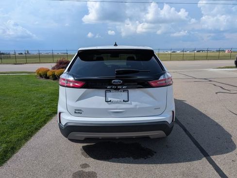 Used 2024 Ford Edge SEL AWD/4WD image 7