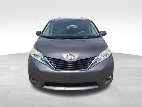 Used 2014 Toyota Sienna LE FWD image 7