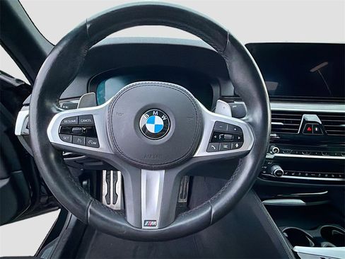 Used 2023 BMW 540i w/ M Sport Package image 11