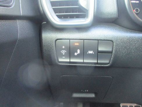 Used 2021 Kia Sportage LX w/ LX Fwd Popular Package image 15