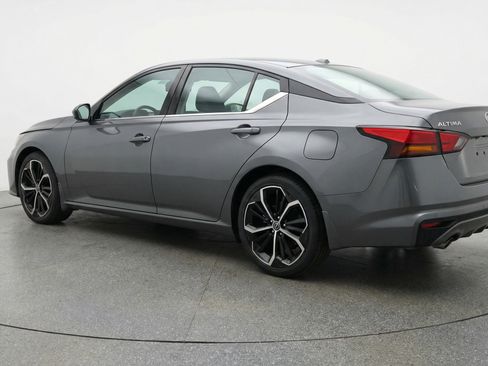 Used 2025 Nissan Altima 2.5 SR image 6