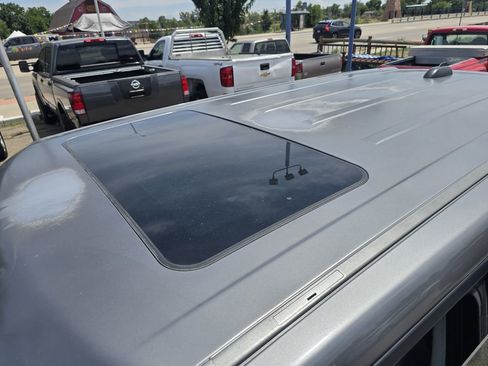 Used 2007 Land Rover Range Rover HSE image 9