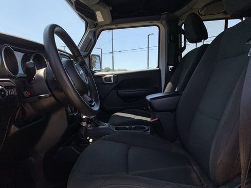 Used 2018 Jeep Wrangler Unlimited Sport AWD/4WD image 31