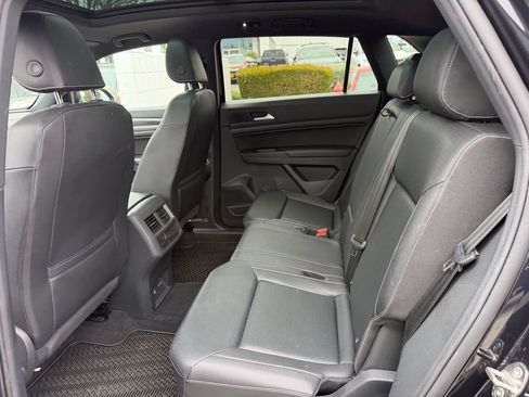 Used 2020 Volkswagen Atlas Cross Sport SE AWD/4WD image 10