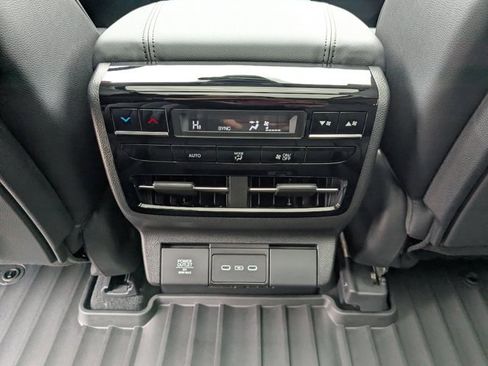 Certified 2025 Acura MDX SH-AWD image 17