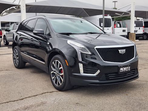 Certified 2024 Cadillac XT5 Sportv w/ Platinum Package AWD/4WD image 3