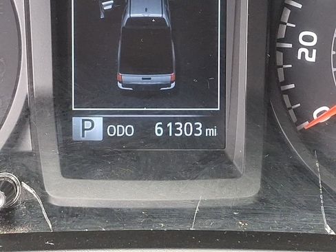 Used 2020 Toyota Tacoma SR image 20