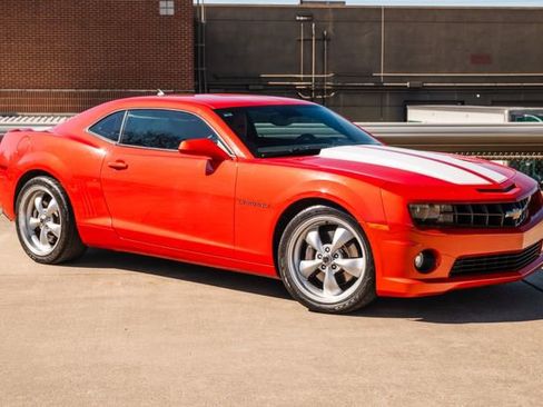 Used 2010 Chevrolet Camaro SS w/ RS Package image 33