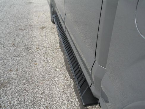 Used 2018 Ford F150 XLT w/ Equipment Group 302A Luxury image 12