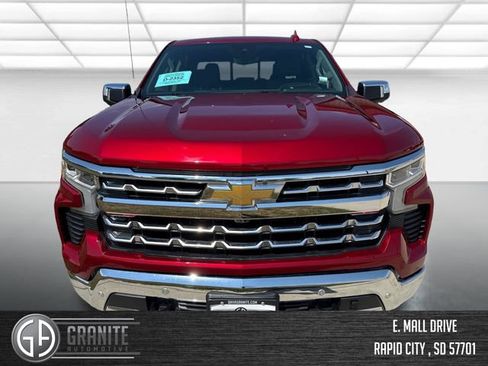 Used 2025 Chevrolet Silverado 1500 LTZ AWD/4WD image 8