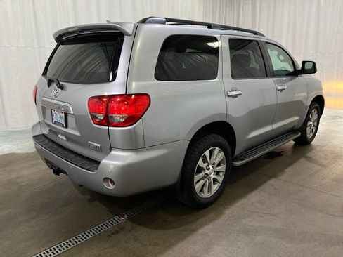 Used 2015 Toyota Sequoia Limited AWD/4WD image 4