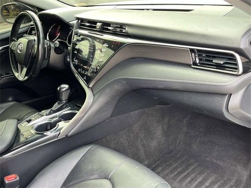 Used 2019 Toyota Camry XSE image 22