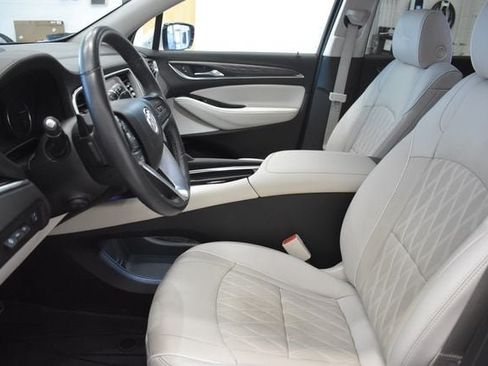 Used 2024 Buick Enclave Avenir w/ Avenir Technology Package AWD/4WD image 22
