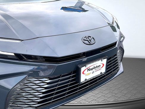 Used 2026 Toyota Camry XLE AWD/4WD image 29