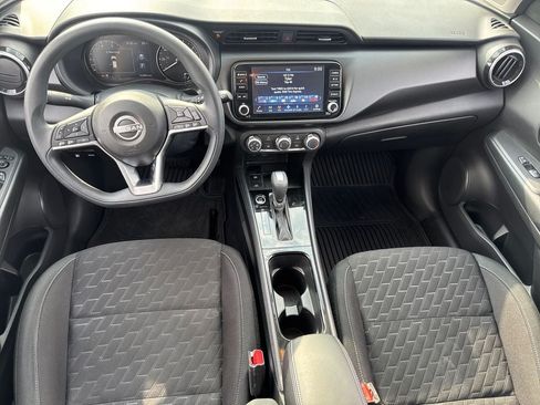 Used 2024 Nissan Kicks SV FWD image 15