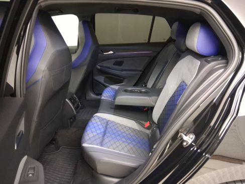 Used 2025 Volkswagen Golf R Black Edition image 13