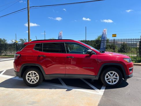 Used 2019 Jeep Compass Sport w/ Cold Weather Group image 8