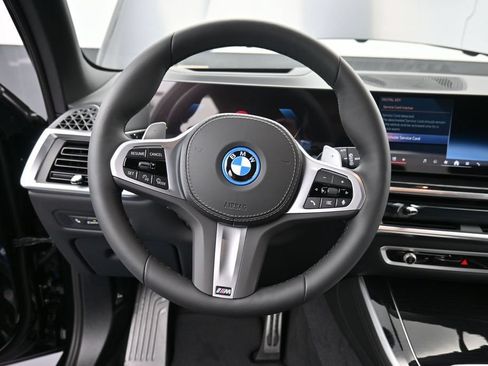 New 2026 BMW X5 xDrive50e w/ Executive Package AWD/4WD image 13