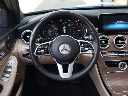 Used 2019 Mercedes-Benz C 300 Sedan image 17