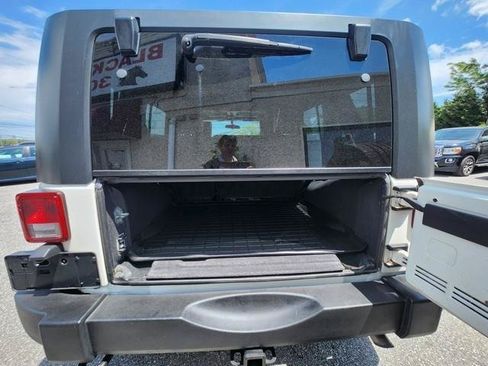 Used 2010 Jeep Wrangler Unlimited Sport AWD/4WD image 18