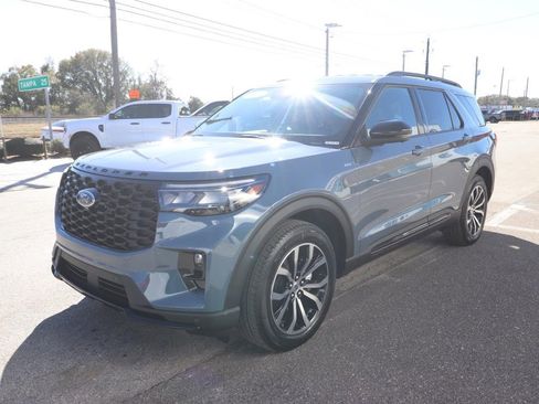 New 2026 Ford Explorer ST-Line image 7