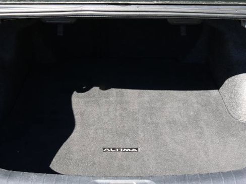 Used 2024 Nissan Altima 2.5 SV image 19