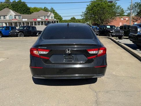 Used 2020 Honda Accord LX image 7