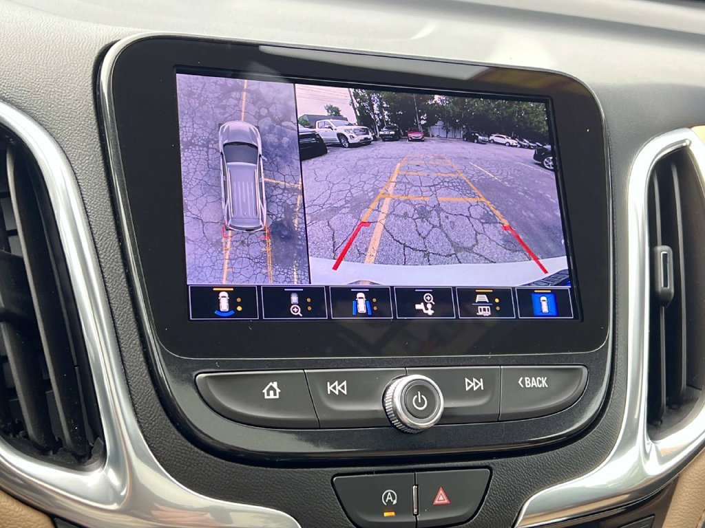 Used 2022 Chevrolet Equinox Premier AWD/4WD image 21