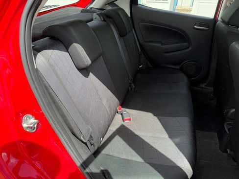 Used 2013 MAZDA MAZDA2 Sport FWD image 16