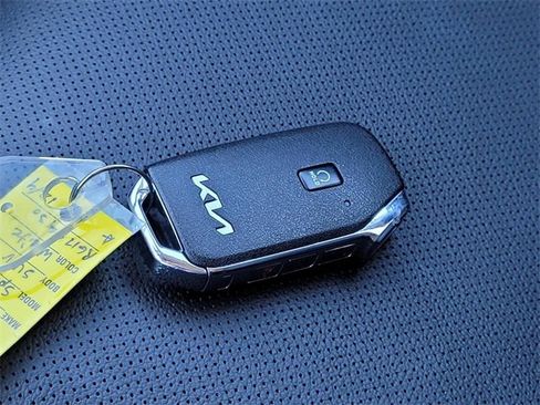 Certified 2024 Kia Sportage SX image 31