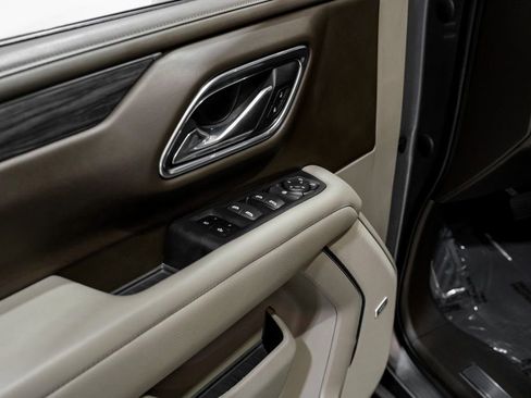 Used 2021 GMC Yukon SLT image 40