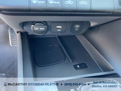 Certified 2025 Hyundai Elantra Sport image 23
