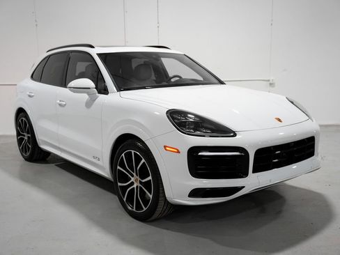Used 2023 Porsche Cayenne GTS image 8