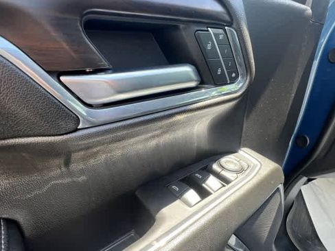 Used 2024 GMC Sierra 1500 SLT image 15