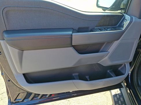Used 2023 Ford F150 Lightning XLT AWD/4WD image 12