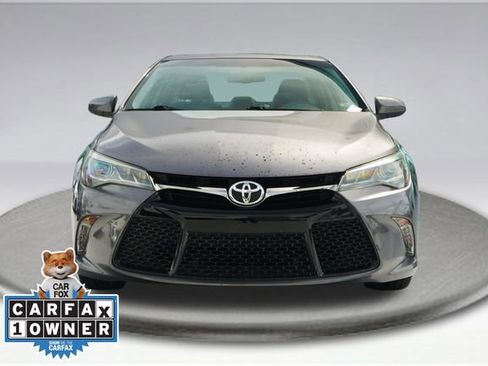 Used 2016 Toyota Camry XSE FWD image 2