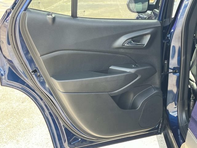 Used 2024 Chevrolet Trax LT w/ Driver Confidence Package FWD image 19