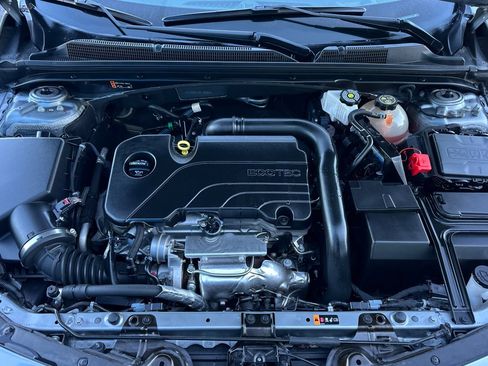 Used 2024 Chevrolet Malibu LT image 23