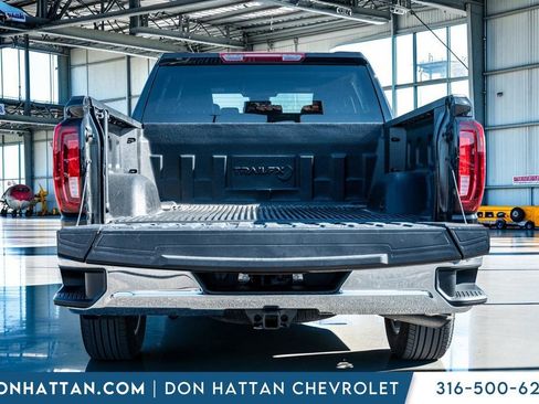 Used 2025 GMC Sierra 1500 SLT AWD/4WD image 34