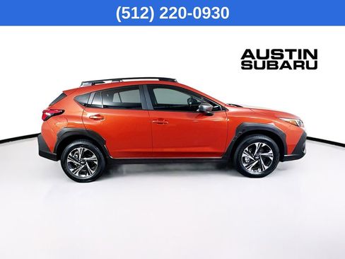 Used 2025 Subaru Crosstrek 2.0i Premium image 9