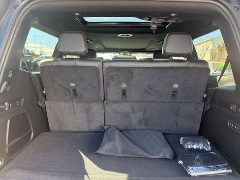 New 2026 Jeep Grand Wagoneer 4WD image 11