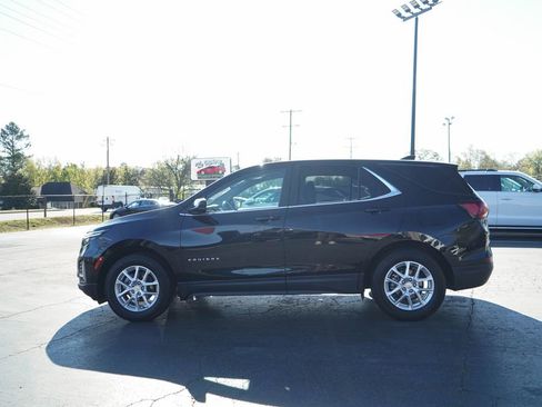 Used 2023 Chevrolet Equinox LT w/ Driver Convenience Package image 17