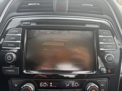 Used 2022 Nissan Maxima SL image 35
